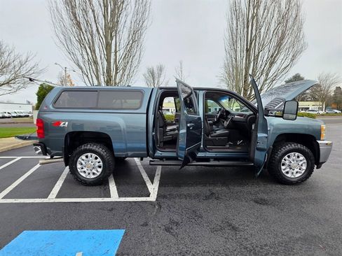 Used 2011 Chevrolet Silverado 3500 LTZ w/ Suspension Package, Off-Road image 24