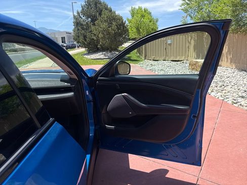 Used 2025 Ford Mustang Mach-E Premium w/ Sport Appearance Package AWD/4WD image 28