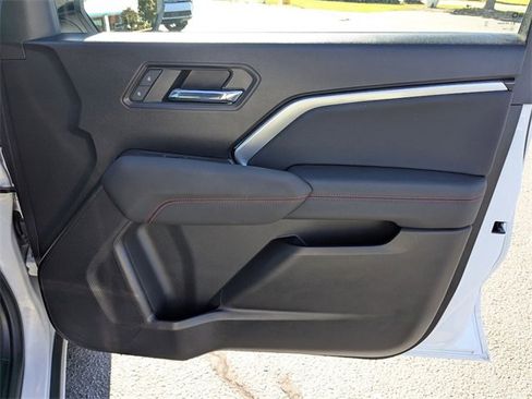 Used 2023 Chevrolet Colorado Z71 w/ Z71 Convenience Package 2 image 34