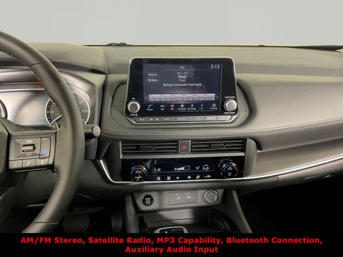 Certified 2026 Nissan Rogue SV AWD/4WD image 9