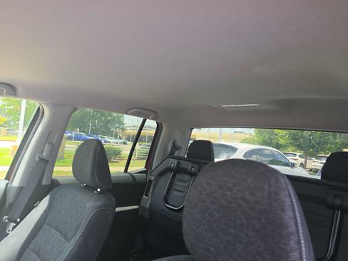 Used 2023 Honda Ridgeline Sport image 8
