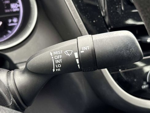 Used 2021 Toyota Camry LE image 30