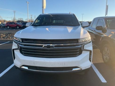 Used 2022 Chevrolet Tahoe LT w/ Luxury Package image 13