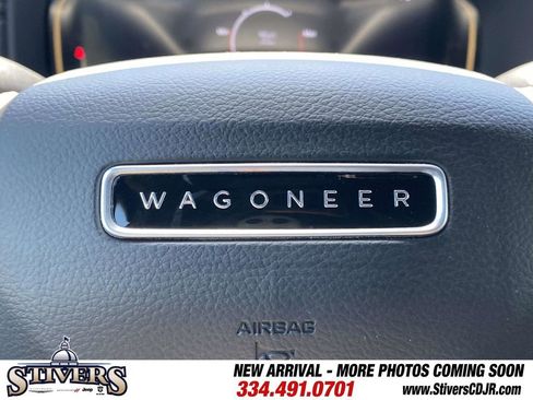 Used 2024 Jeep Wagoneer Series II AWD/4WD image 31