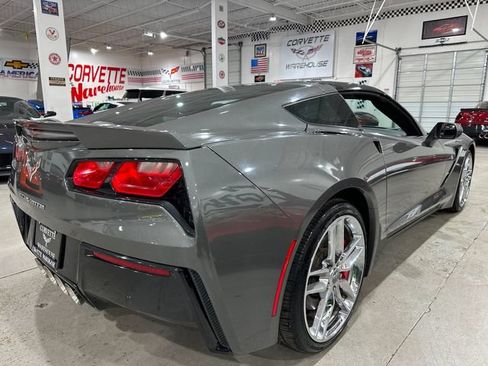 Used 2016 Chevrolet Corvette Stingray Coupe RWD image 6