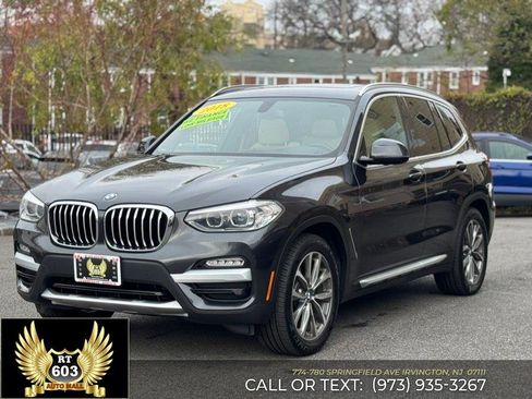 Used 2018 BMW X3 xDrive30i image 1