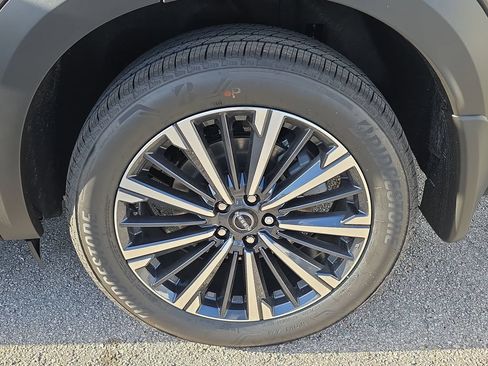 New 2026 Nissan Pathfinder Platinum AWD/4WD image 12