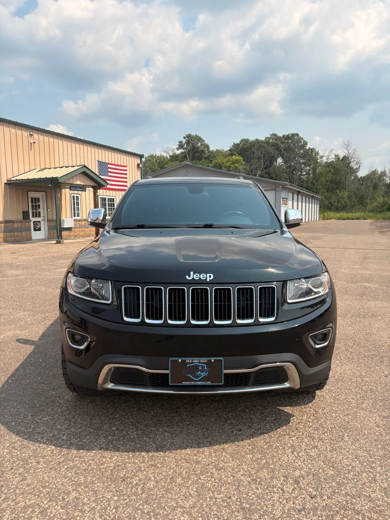 Used 2015 Jeep Grand Cherokee Limited AWD/4WD image 2