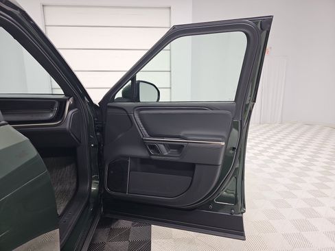 Used 2024 Rivian R1T Adventure AWD/4WD image 18