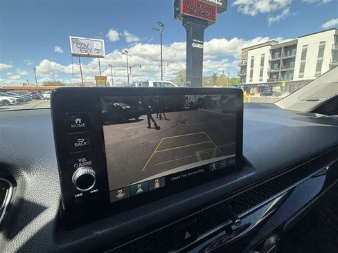 Used 2022 Honda Civic Touring image 37