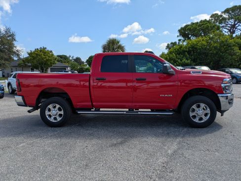 Used 2026 RAM 2500 Big Horn AWD/4WD image 3