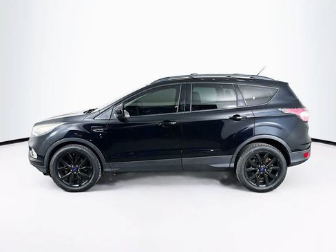 Used 2017 Ford Escape SE w/ SE Sport Appearance Package AWD/4WD image 3