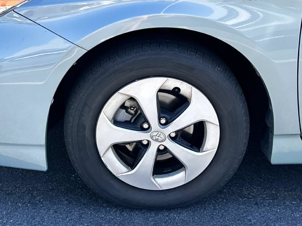Used 2015 Toyota Prius Two FWD image 10