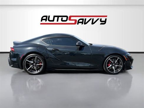 Used 2022 Toyota Supra Premium image 8