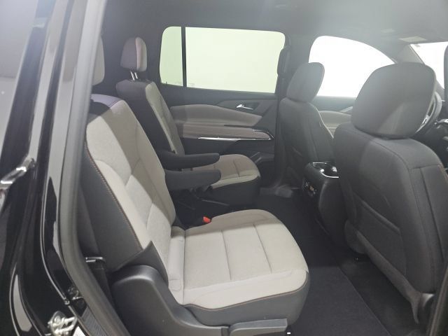 Used 2026 Chevrolet Traverse LT w/ Driver Confidence Package FWD image 24