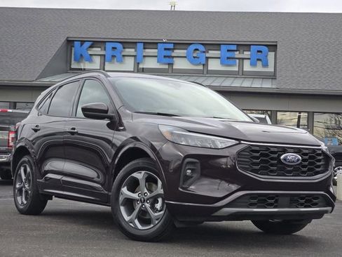 Certified 2023 Ford Escape ST-Line Select w/ Tech Pack #1 AWD/4WD image 3