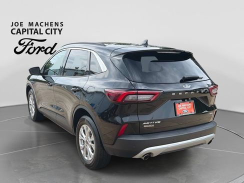 Used 2023 Ford Escape Active w/ Tech Pack #2 AWD/4WD image 7