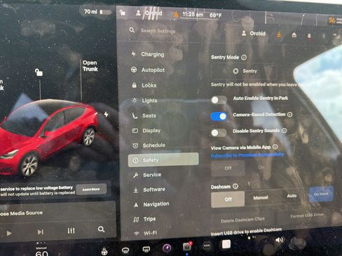 Used 2021 Tesla Model Y Long Range image 15