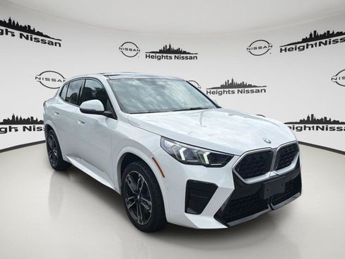 Used 2025 BMW X2 xDrive28i AWD/4WD image 7