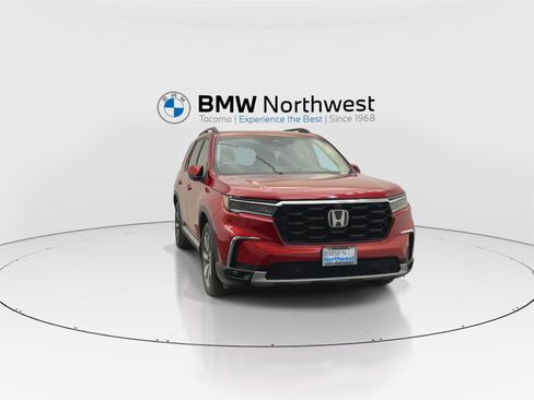 Used 2023 Honda Pilot Elite image 7