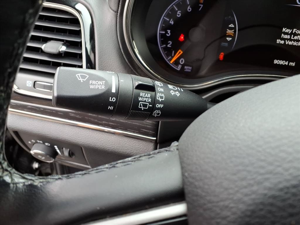 Used 2021 Jeep Grand Cherokee High Altitude AWD/4WD image 17