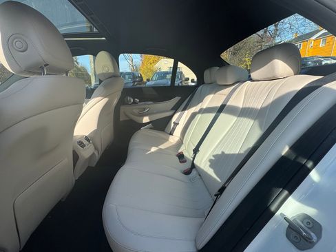 Used 2017 Mercedes-Benz E 300 4MATIC image 13