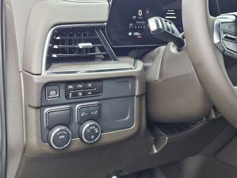 Used 2025 Chevrolet Tahoe LS image 20