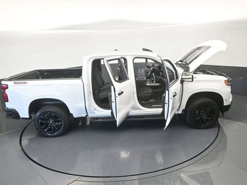 Used 2022 Chevrolet Silverado 1500 LT Trail Boss image 72