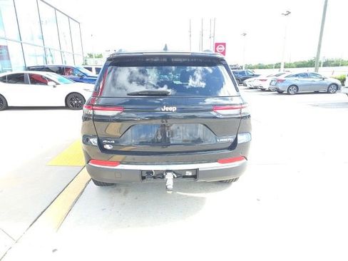 Used 2024 Jeep Grand Cherokee Laredo X w/ Luxury Tech Group I AWD/4WD image 5