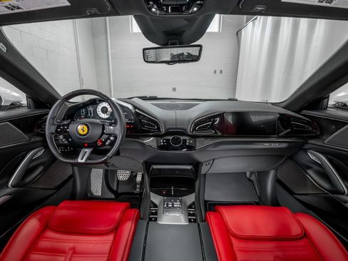 Certified 2025 Ferrari Purosangue AWD/4WD image 40