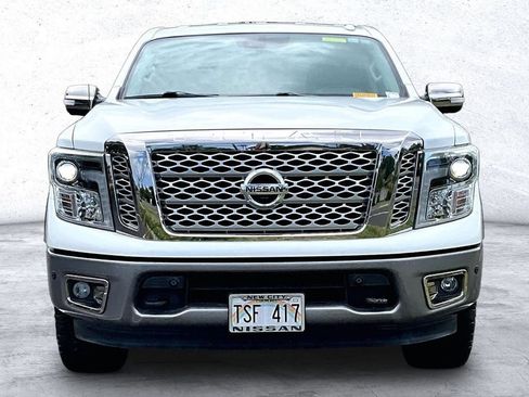 Used 2018 Nissan Titan Platinum Reserve w/ Platinum Utility Package AWD/4WD image 3