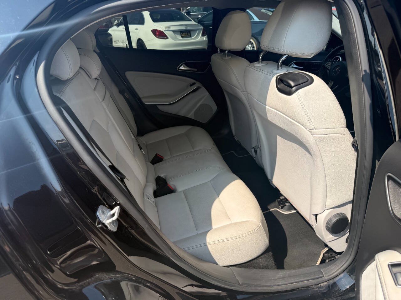 Used 2016 Mercedes-Benz GLA 250 image 28