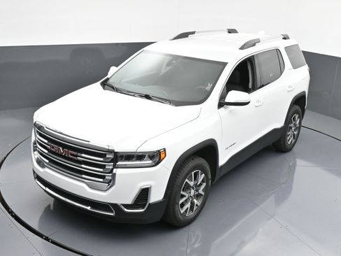 Used 2023 GMC Acadia SLE w/ Driver Convenience Package image 30