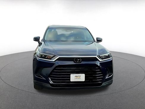 Used 2025 Toyota Grand Highlander FWD image 4