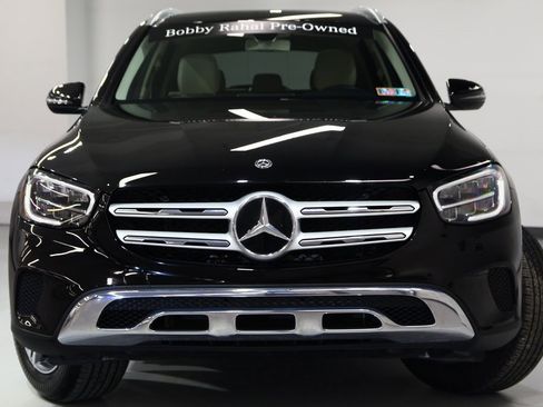 Used 2020 Mercedes-Benz GLC 300 4MATIC image 3