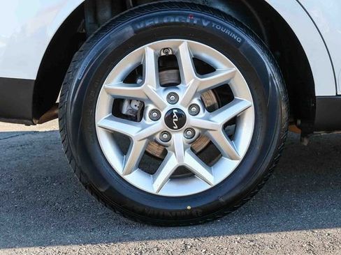 Used 2024 Kia Soul LX w/ Option Group 015 image 8