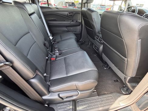 Certified 2024 Honda Passport EX-L image 15
