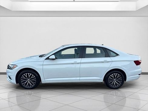 Used 2020 Volkswagen Jetta SE w/ SE Cold Weather Package image 3
