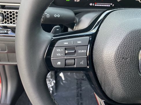 Used 2025 Honda Civic Sport image 25