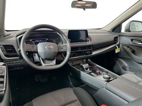 New 2026 Nissan Rogue SV AWD/4WD image 12
