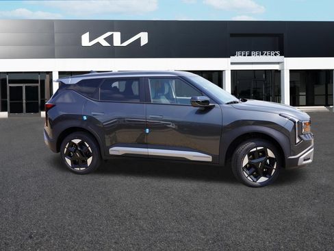 New 2027 Kia Seltos S AWD/4WD image 2
