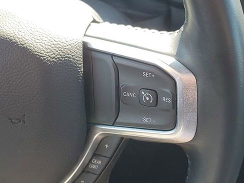 Used 2023 RAM 1500 Laramie AWD/4WD image 23