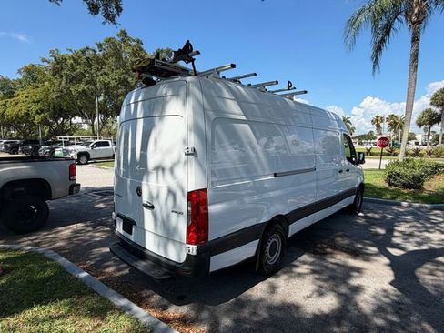 Used 2022 Mercedes-Benz Sprinter 2500 image 7