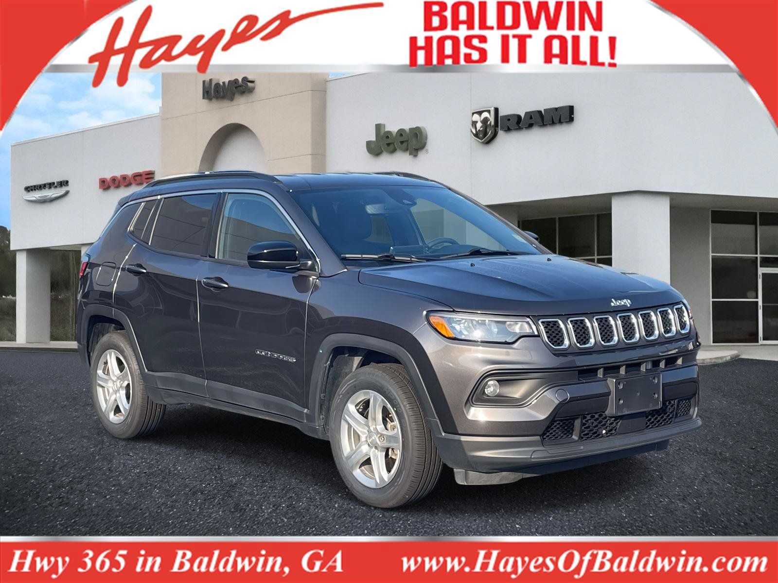 Used 2024 Jeep Compass Latitude AWD/4WD image 1