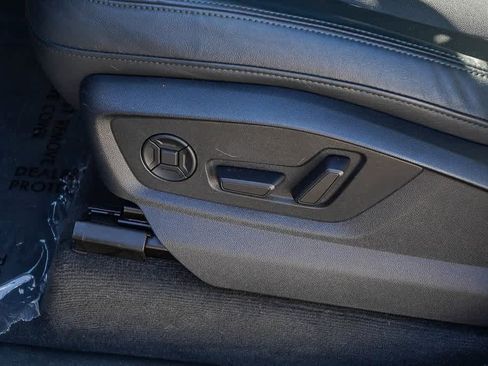 Used 2023 Audi Q7 2.0T Premium Plus w/ Premium Plus Package image 24