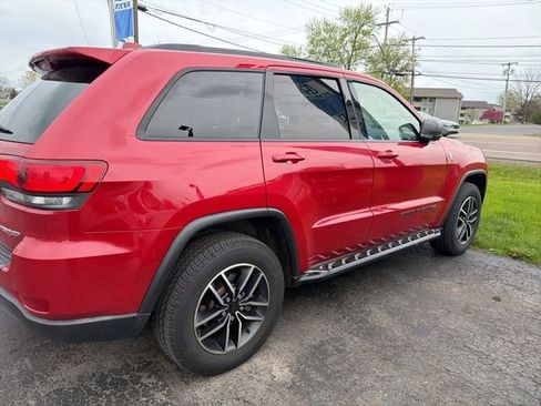 Used 2021 Jeep Grand Cherokee Trailhawk AWD/4WD image 3