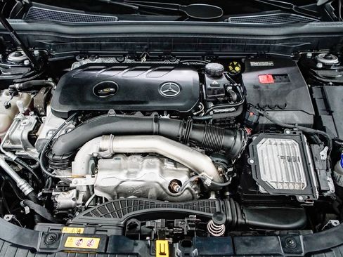 Certified 2025 Mercedes-Benz GLB 250 image 26