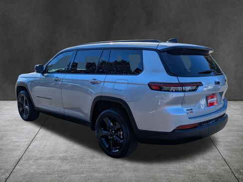 New 2025 Jeep Grand Cherokee L Limited w/ Black Appearance Package image 6