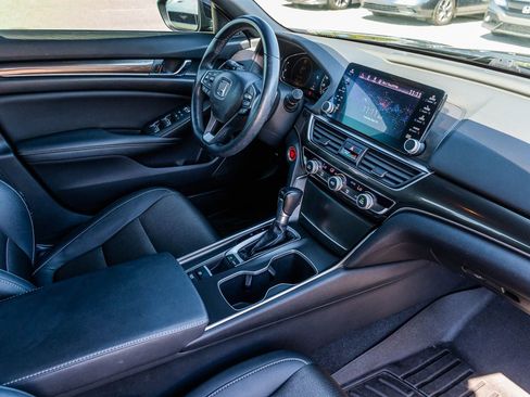 Used 2020 Honda Accord Sport image 12