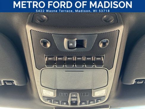Used 2022 Ford F250 Lariat w/ Black Appearance Pkg AWD/4WD image 29